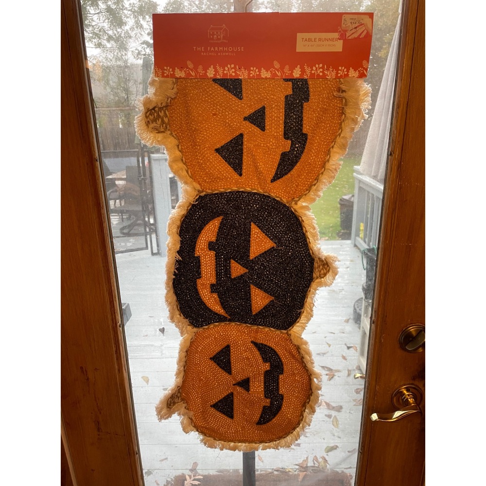 The Farmhouse Rachel Ashwell Halloween Stacked Pumpkin Table Runner‎